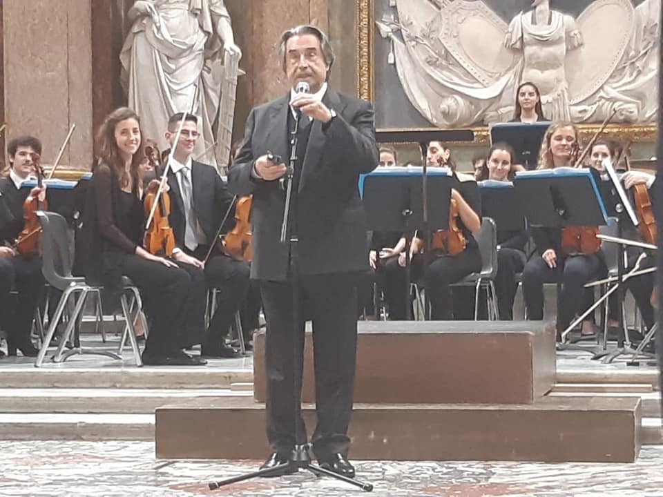 Riccardo Muti a Genova riceve la laurea honoris causa, ma non dimentica il futuro dei giovani